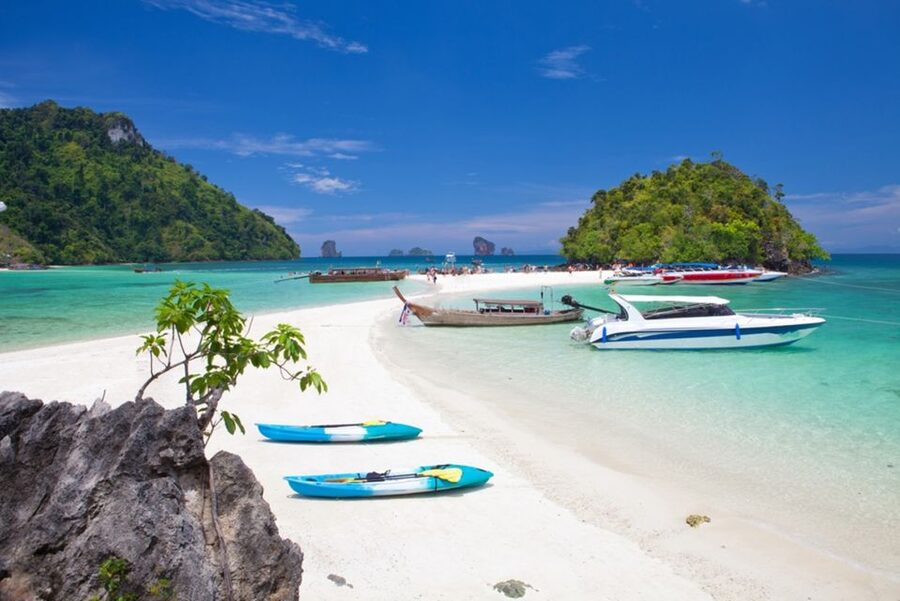 Krabi: 4 Islands Day Trip by Speedboat Including Lunch Box - Poda Island White Sand and Coral Snorkel, Plus the Lunch Box That Helps