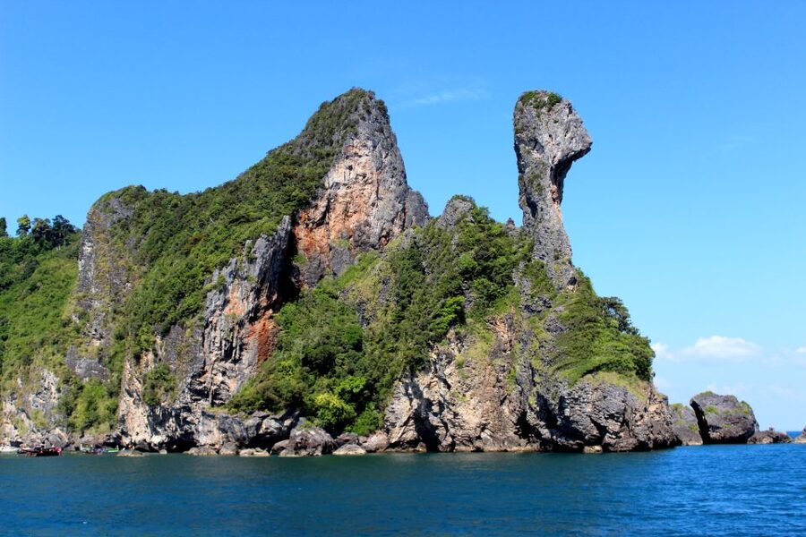 Krabi: 4 Islands Private Trip by Speedboat - Phra Nang Beach and the cave shrine: a spiritual stop between swims