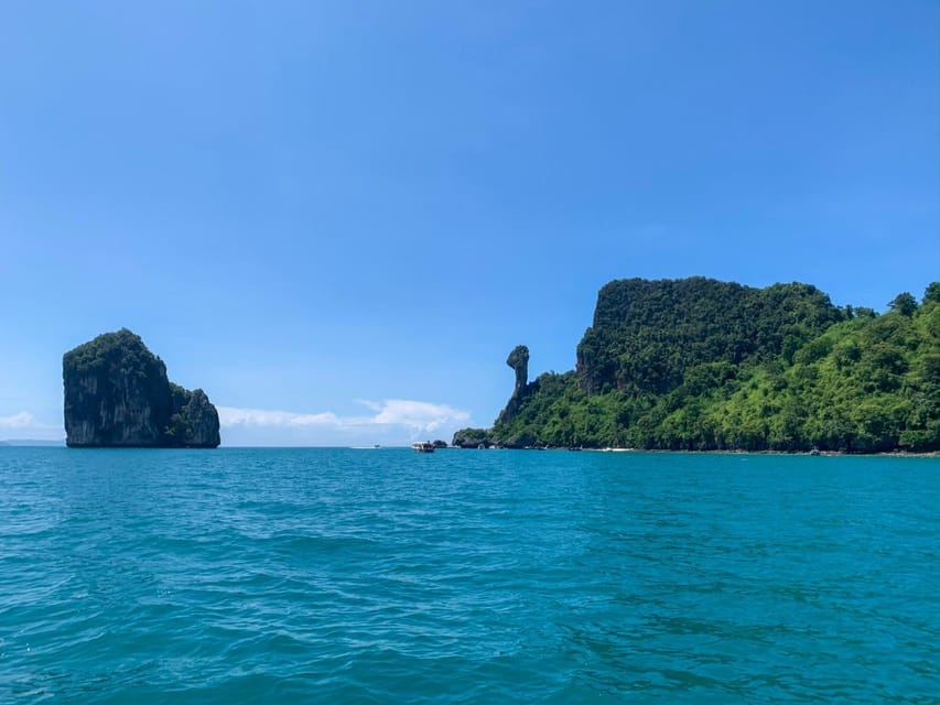 Krabi: 4 Islands & Thale Waek's Sandbar Tour By Speedboat - Poda Island lunch and beach swimming: where the day slows down
