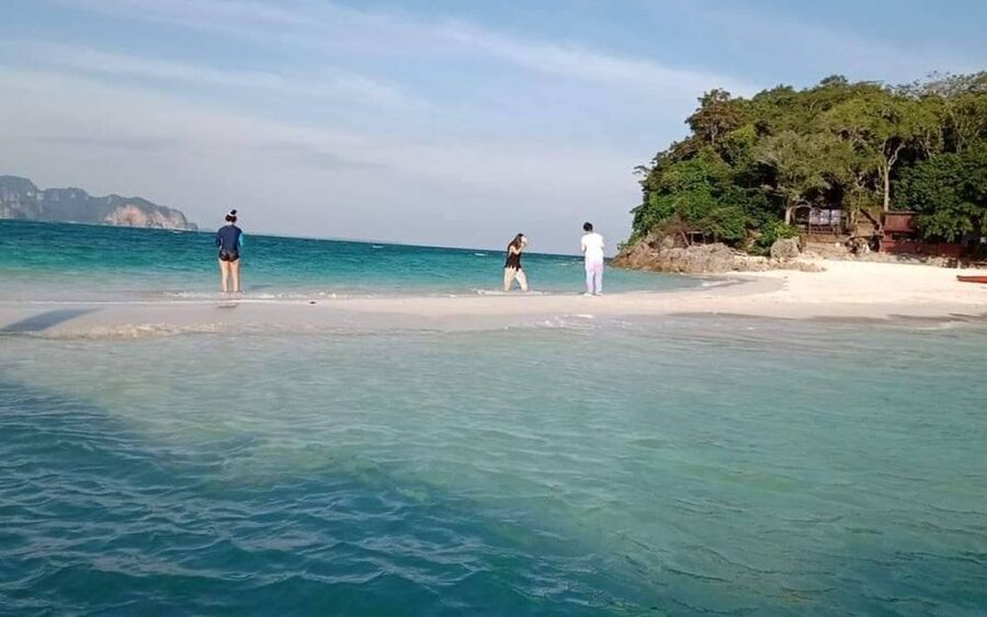 Krabi: 7 Islands Sunset Hopping Cruise with BBQ & Plankton - Poda Island BBQ Dinner and Tang Ming Sunset Photos