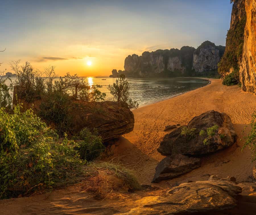Krabi: Bioluminescent Plankton, Snorkeling & Sunset Tour - Phra Nang Cave Shrine: a quick photo stop, not a full excursion