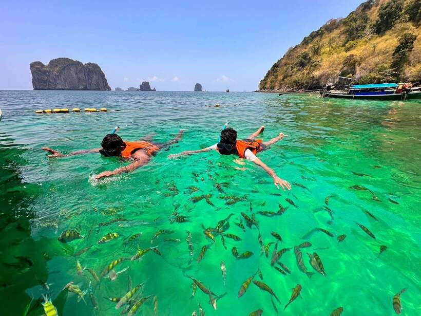 Krabi:Day Trip 4 Islands by Premium Longtail Boat with Lunch - Koh Poda: Lunch on the Beach With Underwater Time