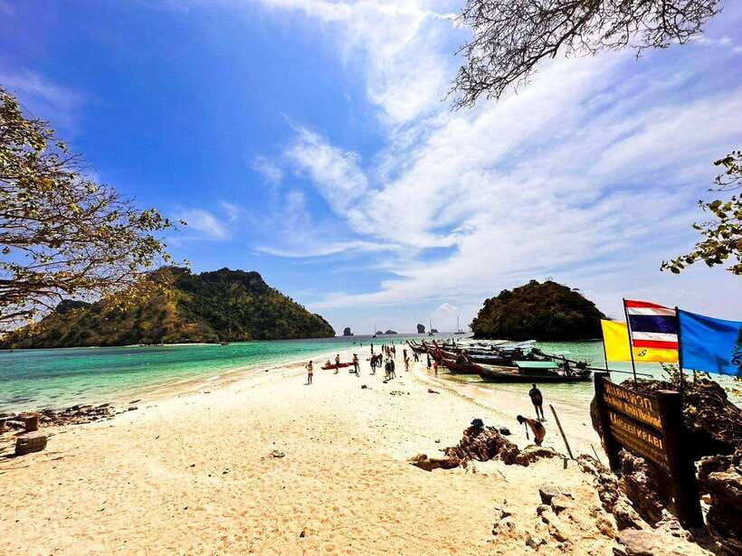 Krabi:Day Trip 4 Islands by Premium Longtail Boat with Lunch - Phra Nang Cave Beach in Railay: Limestone Cliffs and the Cave Area