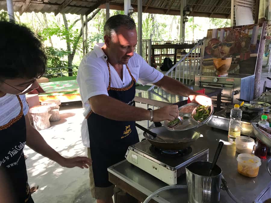 Krabi: Evening Thai Cooking Class at Ya's Cookery - What the prep work actually teaches you (and how you avoid common home mistakes)