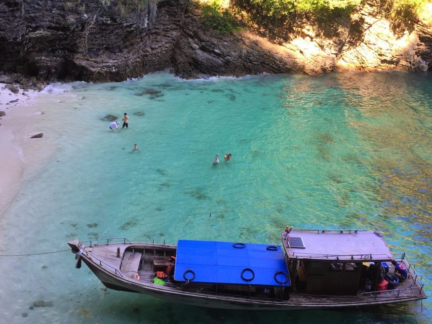 Krabi: Freediving and Snorkeling at Yawasam and Talu Island - Koh Yawasam snorkeling: coral reefs and fish you can actually spot