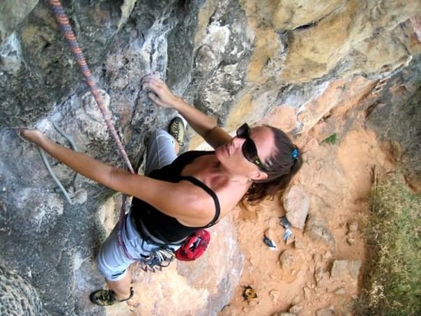 Krabi: Half-Day Rock Climbing at Railay Beach - How the morning or afternoon day actually flows