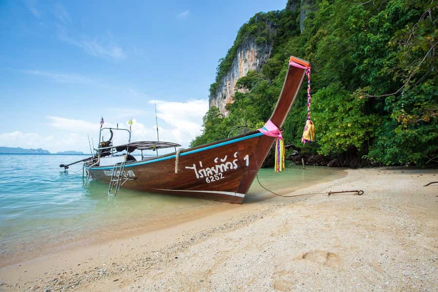 Krabi: Half/Full Day 4 Islands Private Local Long Tail Boat - Chicken Island and the scenic run-up: 45 minutes that set the tone