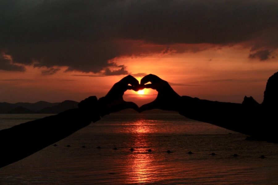 Krabi: Hong Island Sunset Tour w/ Beach Dinner+Night Snorkel - Stop by Stop: What Happens During the 7 Hours