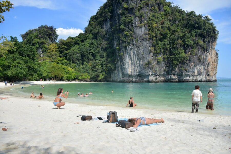 Krabi: Hong Island Sunset Tour w/ Beach Dinner+Night Snorkel - What to Pack: Make the Day Easier on Your Body