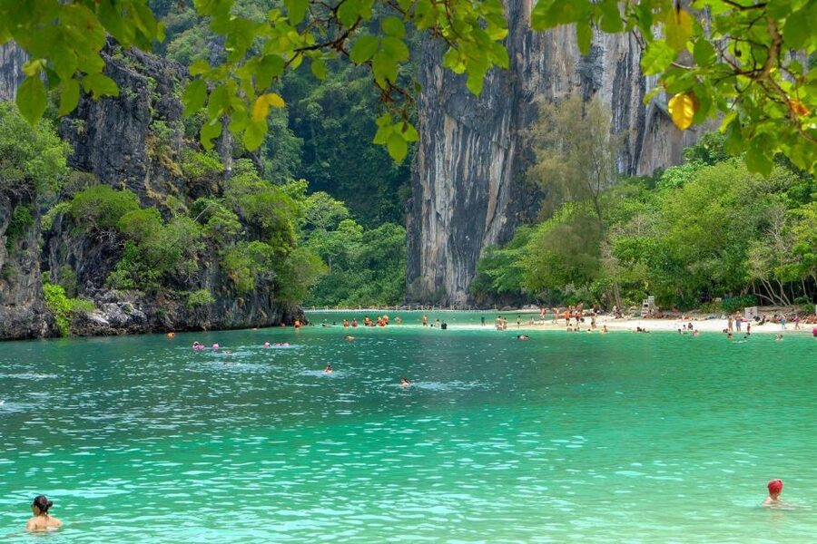 Krabi: Hong Islands Day Tour by Longtail Boat - The pickup, the longtail ride, and how to set expectations