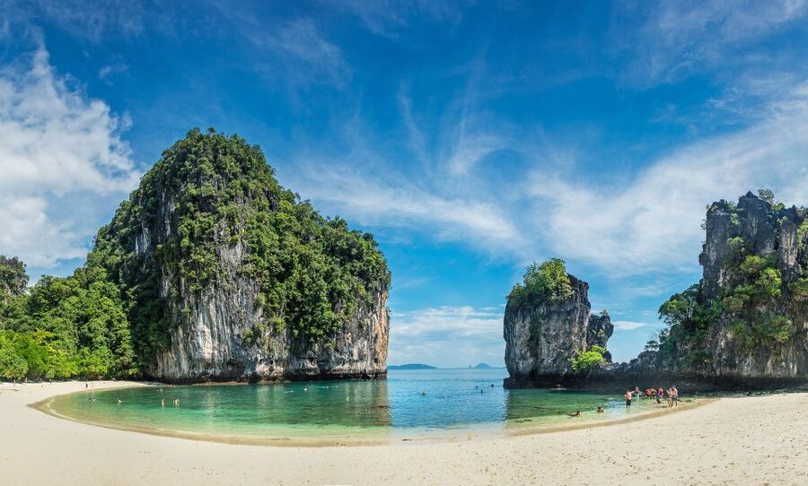 Krabi: Hong Islands Snorkeling with Lunch by Longtail Boat - Koh Pakbia sandbars: the low-tide show