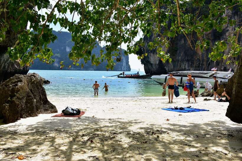 Krabi: Hong & Paradise Island Odyssey by Speedboat - Lunch by the Water: Thai Mini Buffet, Krabi Cake, and Water All Day