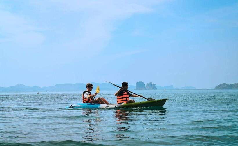 Krabi: Koh Hong Small Group Tour by Luxury Longtail Boat - Hong Island beach time: soft sand, shade, and an easy walk
