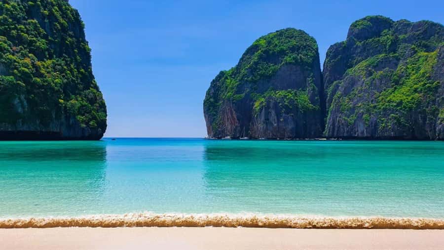 Krabi: Phi Phi Islands Full-Day Private Speedboat Charter - A private Phi Phi speedboat day from Krabi, with a “you control it” mindset
