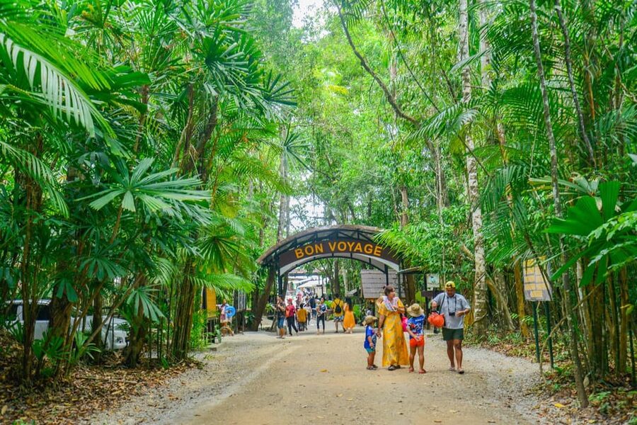 Krabi Private Escape: Emerald Pool, Hot Springs & Tiger Cave - FAQ