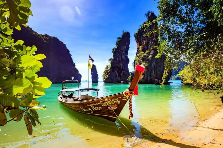 Krabi: Private Long Tail Boat Tour to James Bond Island - Panyee Village and Thai lunch: floating homes plus a satisfying break