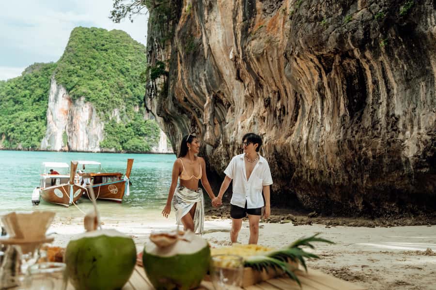 Krabi: Private Luxury Longtail Boat Island Hopping Tour - Food, Drinks, and the Picnic Setup That Actually Feels Premium