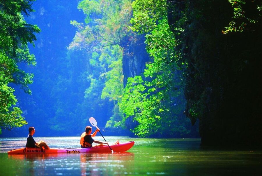 Krabi: Private Sea Kayaking in Ao Thalane and Hong Island - What to bring, and how to handle tide and weather