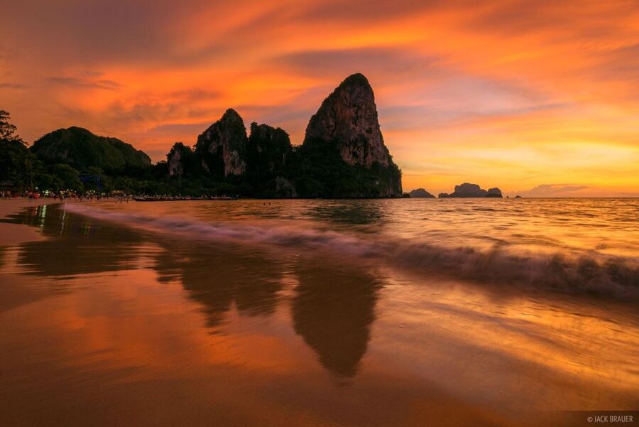 Krabi: Railay Beach Bioluminescent Plankton Ferry Cruise - Getting there from Ao Nang, and why the boat matters