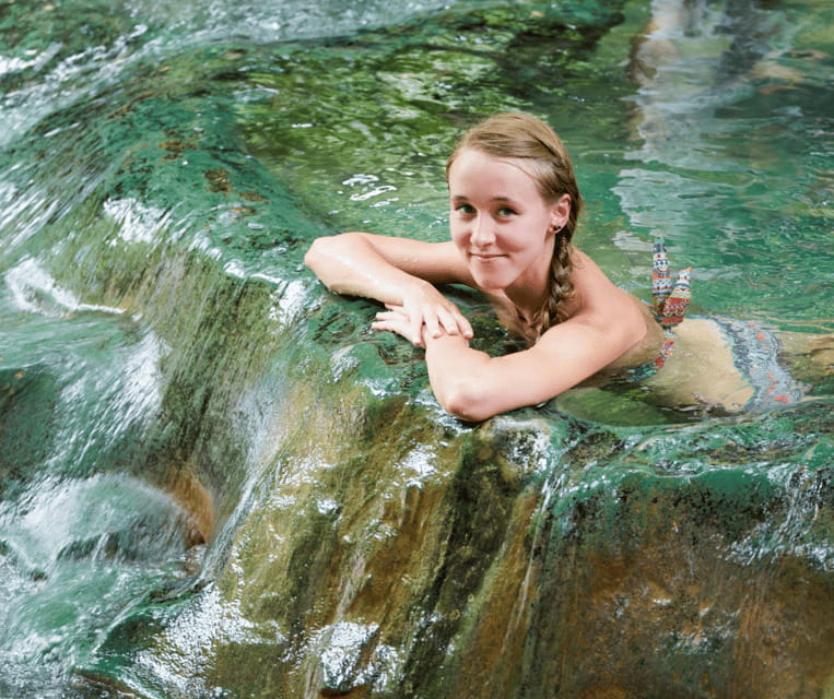 Krabi: Rainforest Jungle Tour with Emerald Pool & Hot Spring - Tiger Cave Temple in the Full-Day Tour: Views and a Final Walk