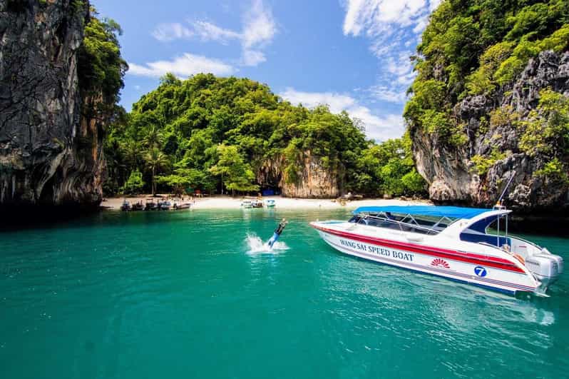 Krabi's Hong Island Speed Boat Blast with 360° Viewpoint - Entering the Hong Island route from Krabi hotels