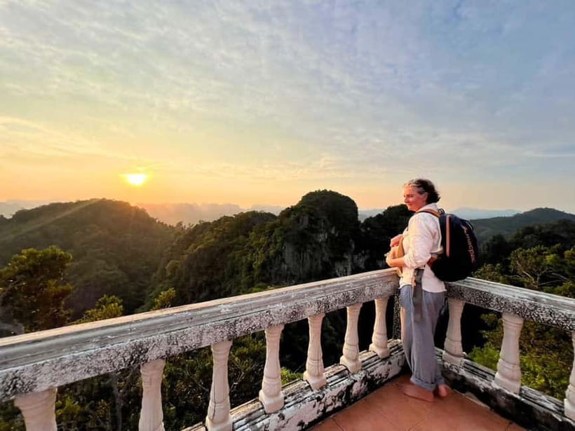 Krabi: Tiger Cave Temple Sunset Tour - Hotel pickup and the pre-climb setup for a smooth 4 hours