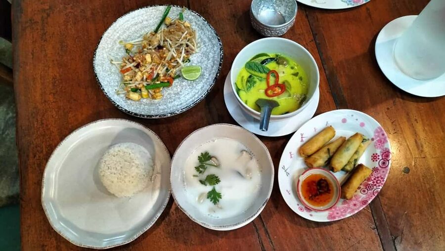 Krabi: Traditional Thai Cooking Class with Expert Cook - How the class teaches Thai technique, step-by-step