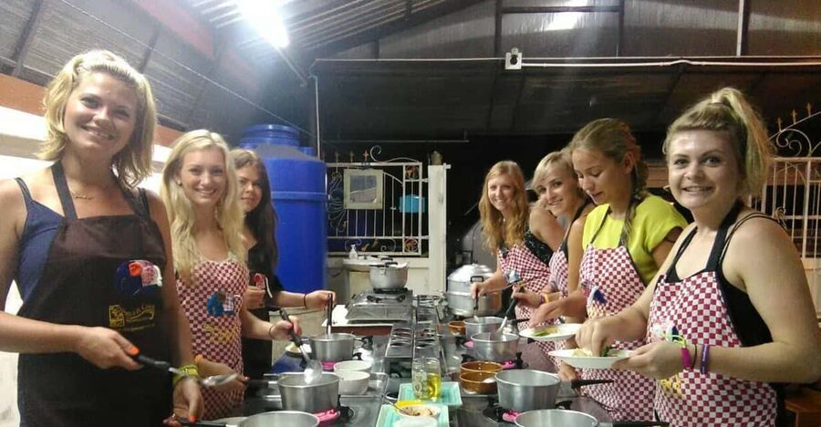 Krabi: Unveiling Thai Flavors by Night at Smart Cook School - Krabi’s Thai Cooking Class That Actually Teaches Flavors