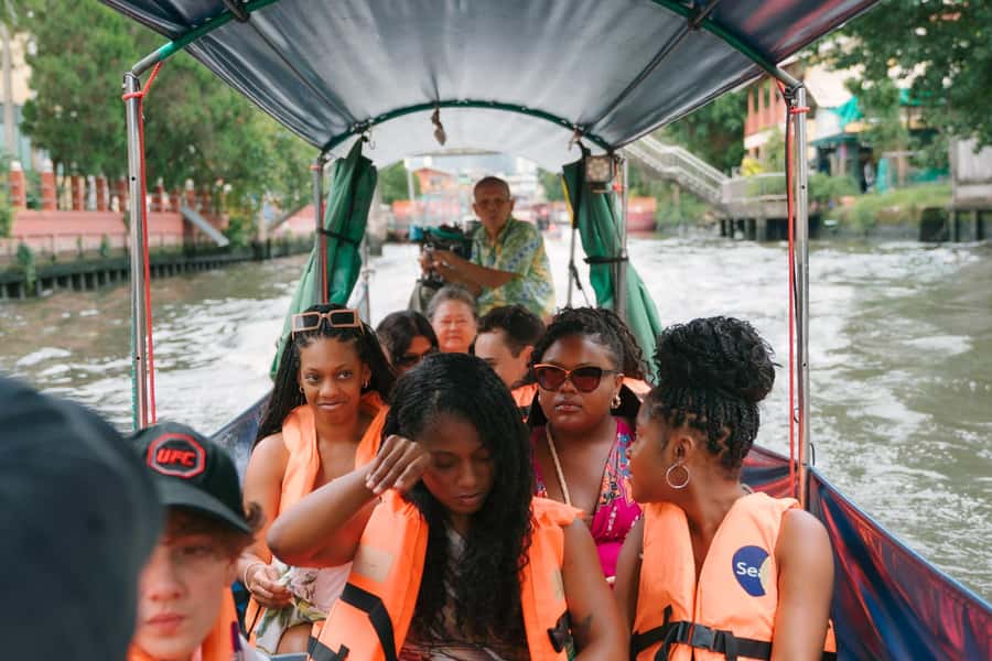 Longtail Boat Adventure to the Local Weekend Floating Market - Small group, English guide, and how the route gets tailored