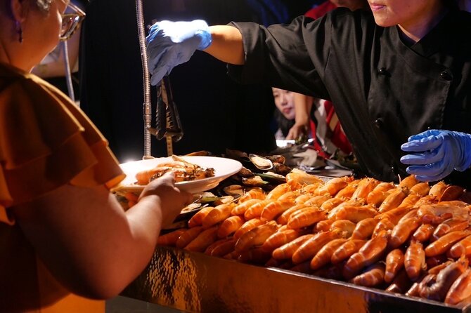 Luxury Dinner Cruise with Guide and Transfer (Opt. Executive Van) - Chao Phraya Pass-By Route: Bridges and Temples You Will Recognize