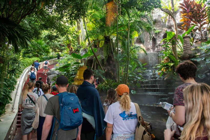 Mad Monkey Bangkok City Session - Walking Tour - Practical tips so you don’t waste energy