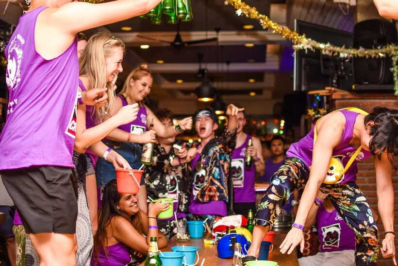 Mad Monkey Bangkok Pub Crawl - Group Energy, Late Timing, and Your Best Strategy