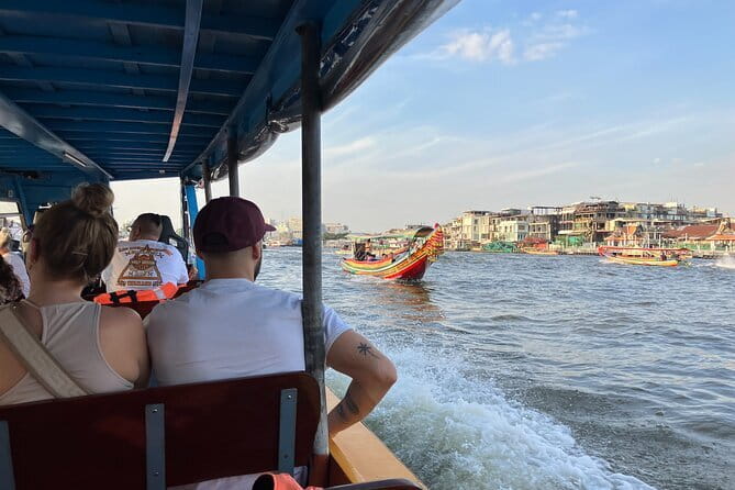 Maeklong Railway and Damnoen Saduak Floating Market Tour - Jodd Fairs Night Market Drop-Off: Dinner and Shopping on Your Schedule