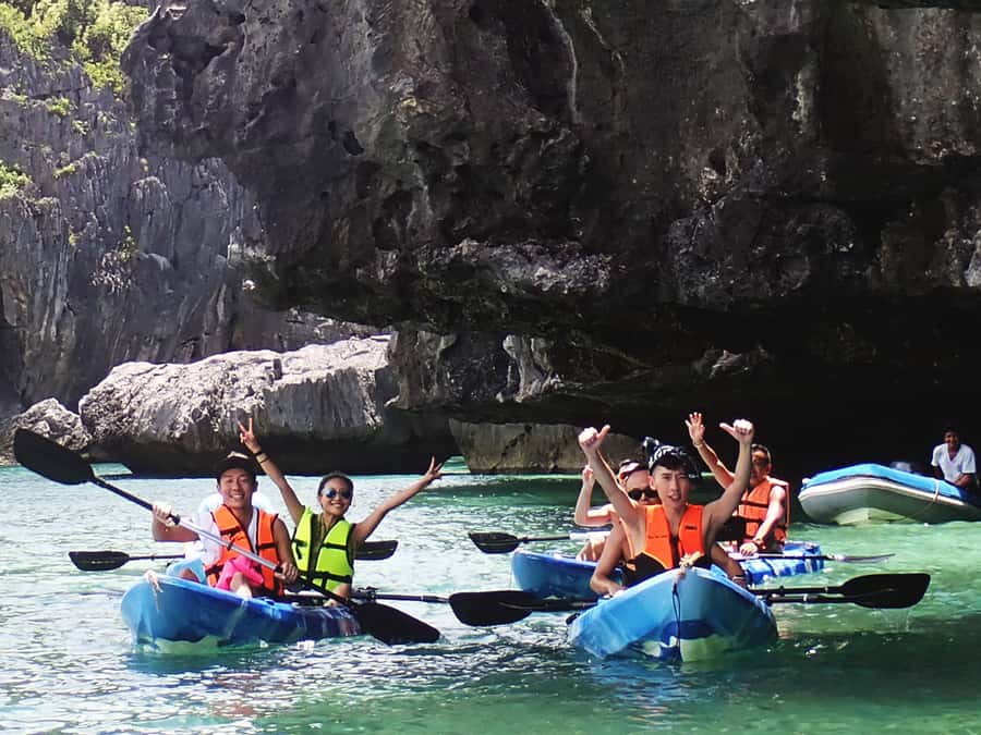 Mu Ko Ang Thong Park: Semi-private Sunset Cruise Tour - Sunset return past Five Islands, with banana split on board