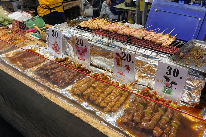 Night life in Bangkok - Jodd Fairs Train Night Market(Joint) - What the 1 hour 30 minute group format really means