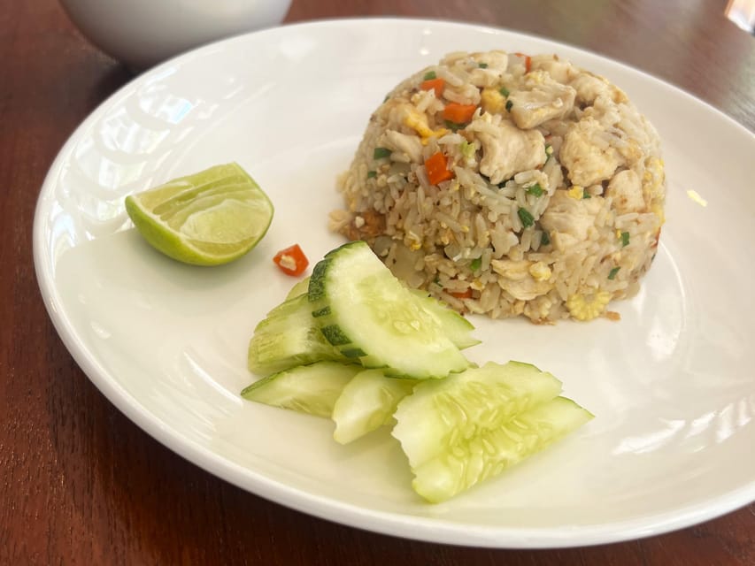 No Diet Club - Local food tour in Bangkok with many tastings - Small group, English guide, and why the pacing feels right