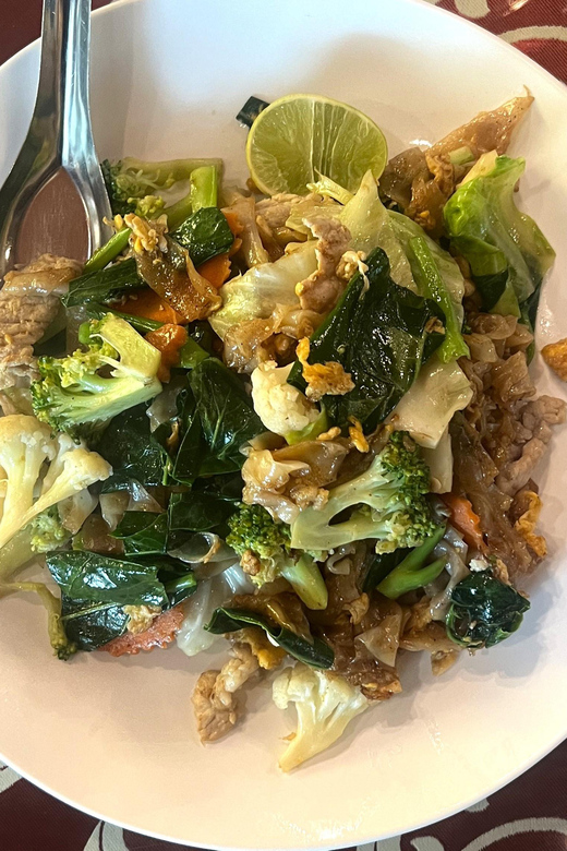 No Diet Club - Local food tour in Bangkok with many tastings - Who this Bangkok food tour is best for