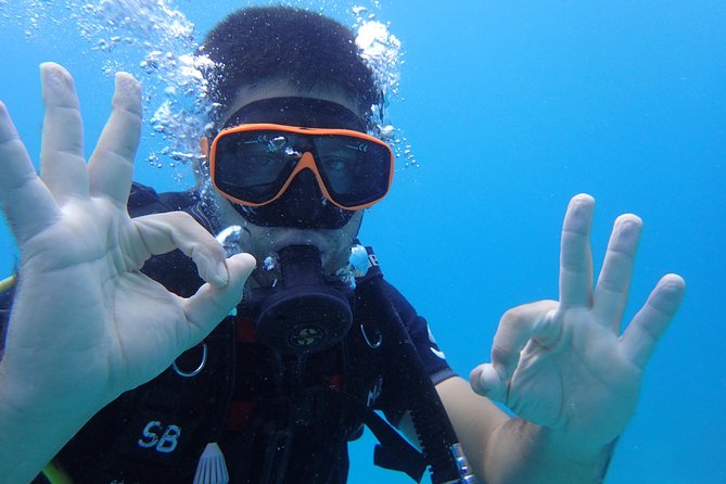PADI Discover Scuba Diving in Koh Tao - half day and two dives - The boat ride and onboard briefing, where things get practical fast