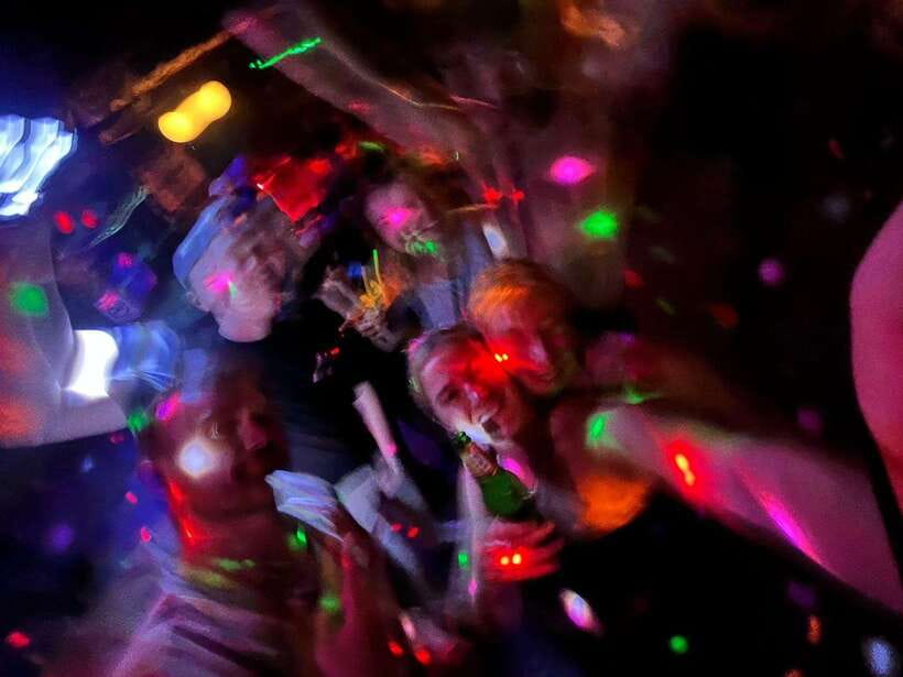 Pai Pub Crawl: The Best Nightlife in Town! - The “3-hour hit” idea: how the night stays fun