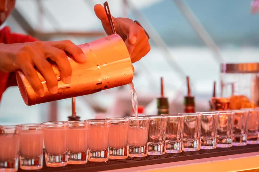 Pattaya: 3-Island Hopping Sunset Yacht & Buffet with Live DJ - Snorkeling Gear and Sea Conditions: What You Can Count On