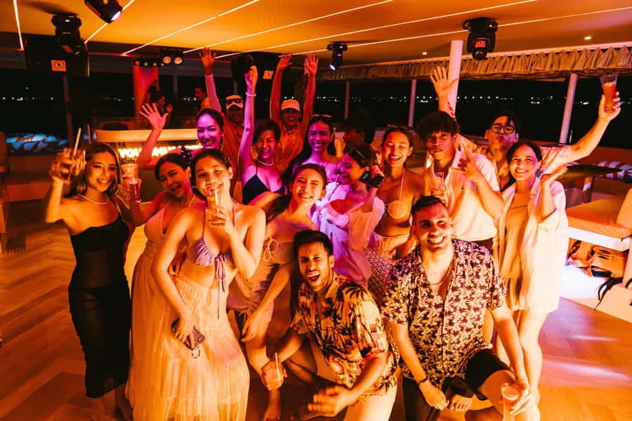 Pattaya: 3-Island Hopping Sunset Yacht & Buffet with Live DJ - Koh Phai Stop: Photos, Free Time, Snorkeling, and Paddleboarding