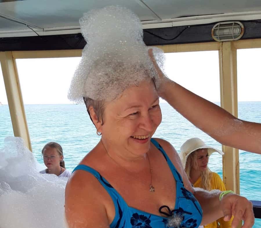 Pattaya: 3 Islands Boat Tour with Water Activities and Lunch - Koh Sak snorkeling and banana boat ride: hands-on fun