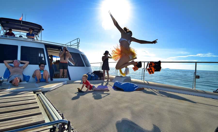 Pattaya: 3 Islands Catamaran Tour with Buffet Lunch - Snorkeling gear and what you can realistically do