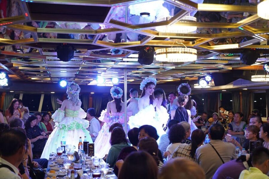 Pattaya: All Star Dinner Cruise, Cabaret Show & Beer Buffet - Who should book the Pattaya All Star cruise, and who should skip it