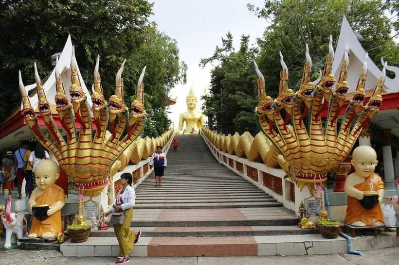 Pattaya: Buddha, Floating Market, Gems Museum Tour & Lunch - Who should book this, and who should skip it