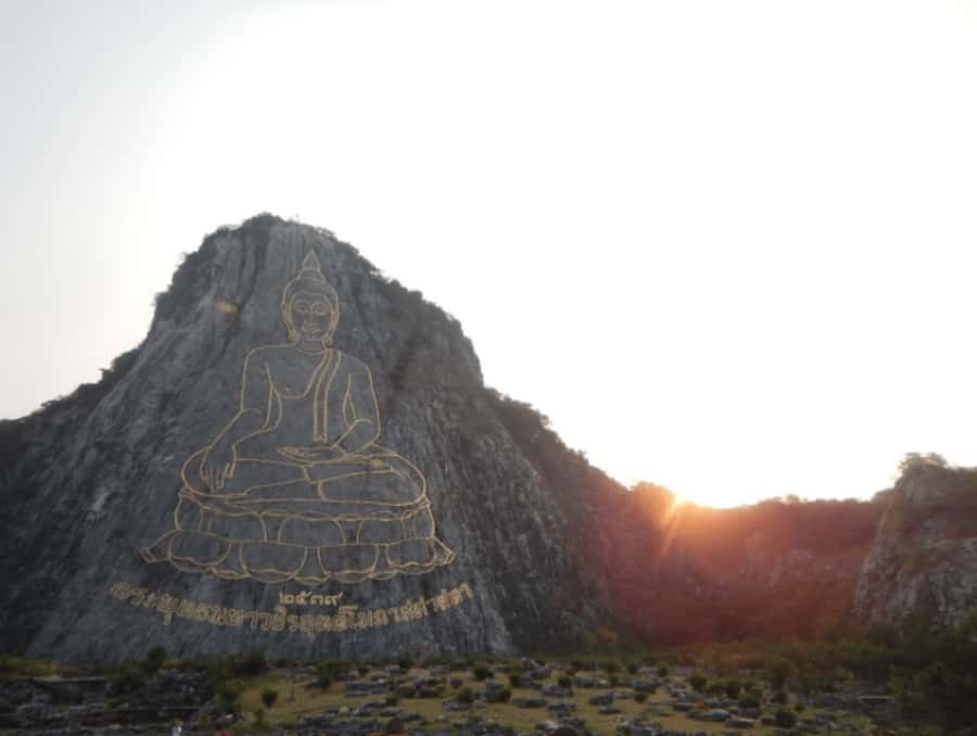 Pattaya: Checkout Temple Tour - Khao Chi Chan Buddha, the hillside “photo and walk” break