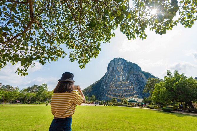 Pattaya Discovery Tour with Floating Market, View Points - Stop 6: Pattaya Floating Market, where lunch and culture meet