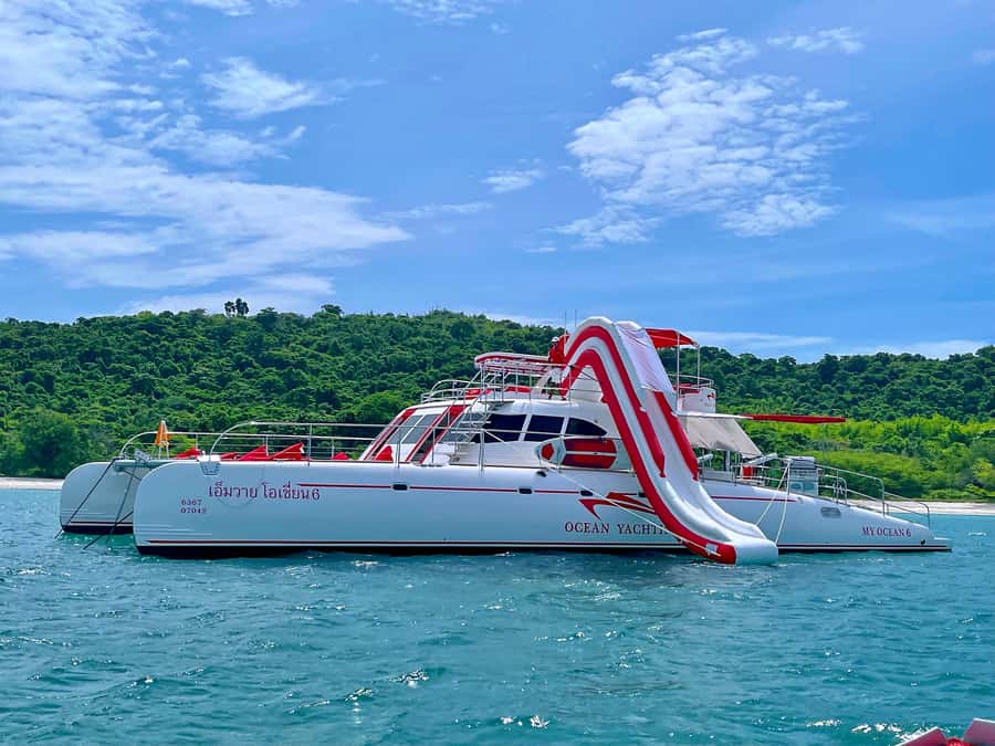 Pattaya: Full-Day 2 Islands Yacht Trip with Lunch and Sunset - Food and drinks on board: Thai lunch, fruits, and hydration
