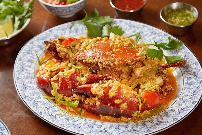 Pattaya: King Seafood Buffet Package - What’s actually on the plate: seafood first, Thai food included