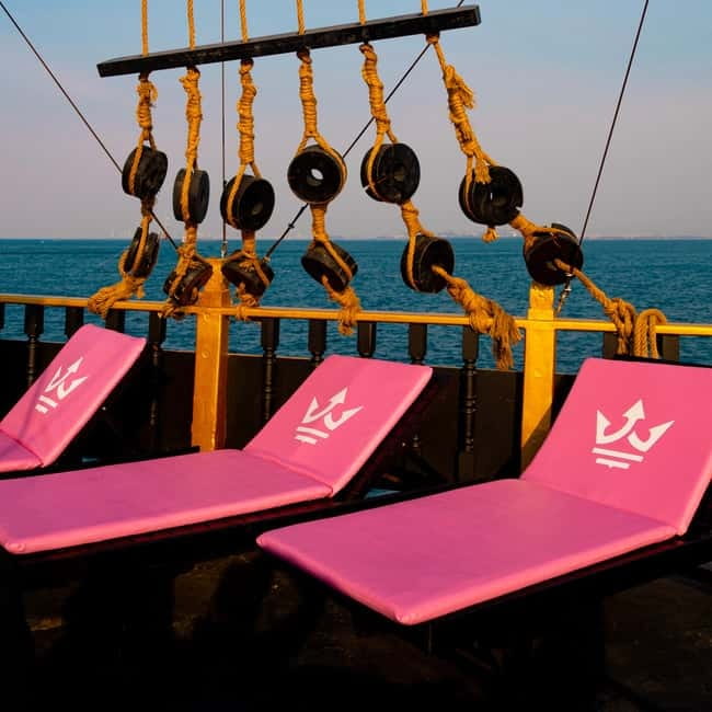 Pattaya: Koh Larn Pirate Cruise with Transfer & Activities - Lunch and Afternoon Tea: Why the Food Plan Is a Big Part of the Value